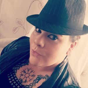 Meet your Posher, Raven peterson